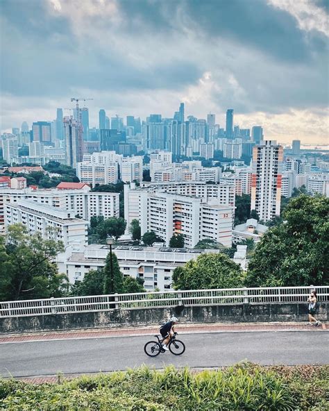 Mount Faber - Hiking Trail, Rainbow Stairs & SG “Most Scenic Washroom”