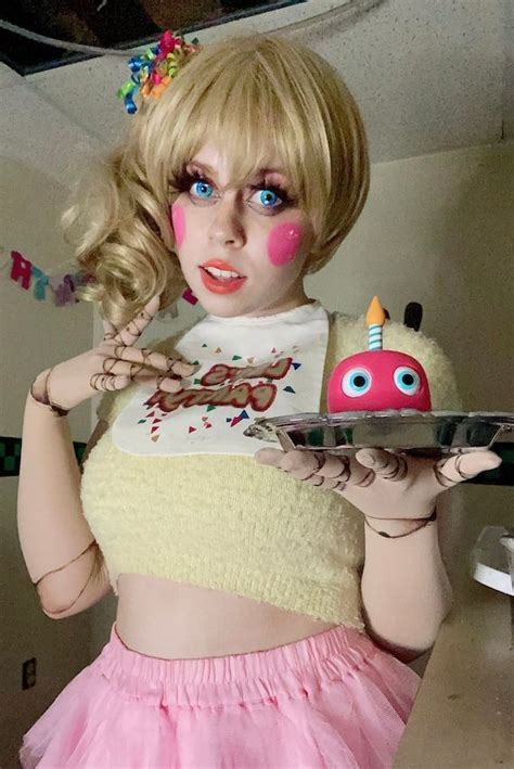 Toy Chica five Nights at Freddy's Cosplay Prints - Etsy | Cute cosplay, Fnaf cosplay, Cosplay