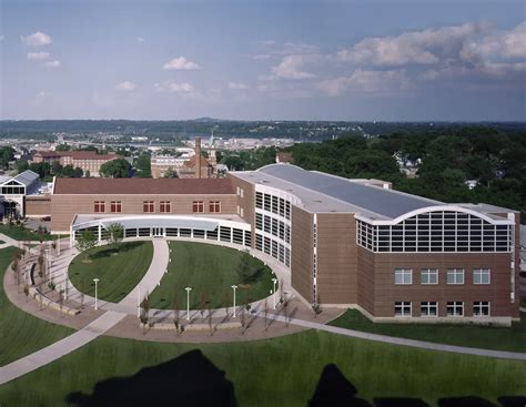 Loras College Library | Conlon Construction