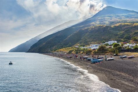 Stromboli: Volcanic Landscape of the Sicilian Island - Italy Segreta ...