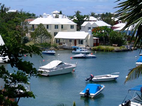 Most Beautiful Islands: British Overseas Territories - Bermuda