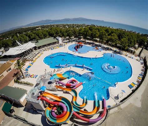 Mejores campings con piscinas infantiles en la Costa Brava