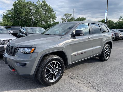 Picked this up last night. 2020 Trailhawk in Sting Gray. First time ...