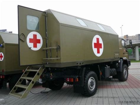 Military Medical Vehicles (46 pics) - Izismile.com