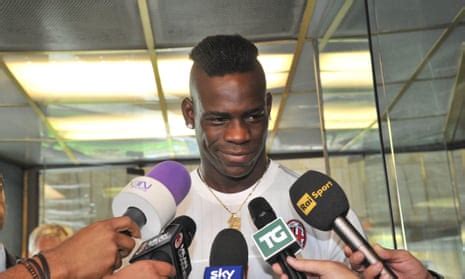 Mario Balotelli set for Italian air force-style behaviour clause in ...