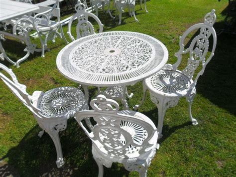vintage white cast aluminium bistro set 1950s round table 800 mm diameter and 4 chairs £130 | in ...