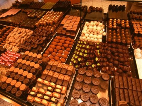 7 Best Bruges Chocolate Tours You Have to Try in 2024 - Next Stop Belgium