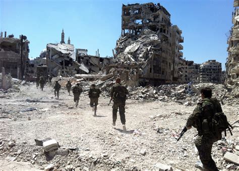 Stunning Images of Destroyed Syrian City - The New York Times