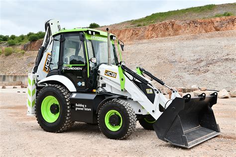 World’s first hydrogen-powered digger set to drive on UK roads - GOV.UK