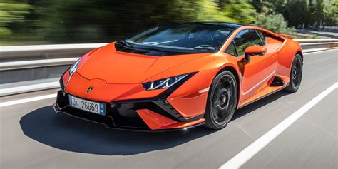 2023 Lamborghini Huracán Review, Pricing, and Specs