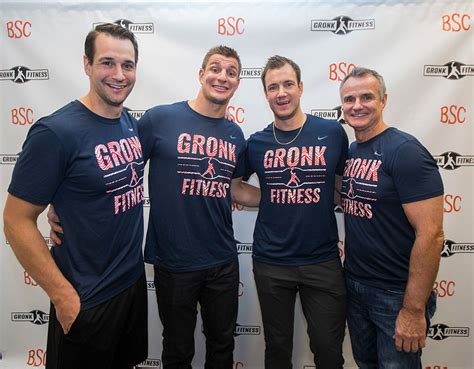 How Old Is Gronk Gronkowski : Gronk comes from a very athletic family where his father played ...