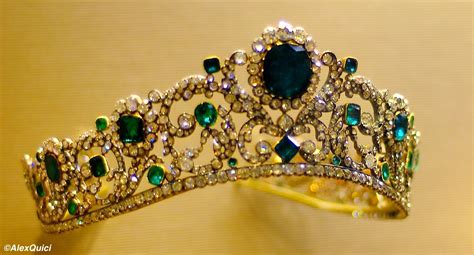 My Favorite Sanctuary - FRENCH CROWN JEWELS - The emerald and diamond...