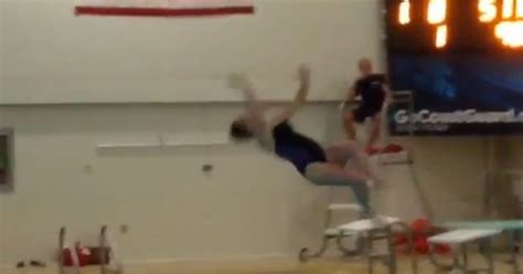 Watch: This thread of some hilariously bad diving fails will make your day better