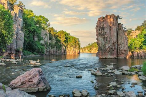 6 State Parks Near Sioux Falls, South Dakota