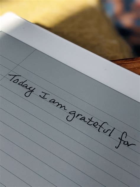 Five Ways Gratitude Journaling Can Help You - Wonder & Sundry