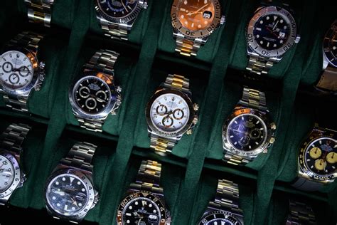 Should Watch Collectors Be Worried About the Resale Price Drop For Luxury Brands Such as Rolex ...