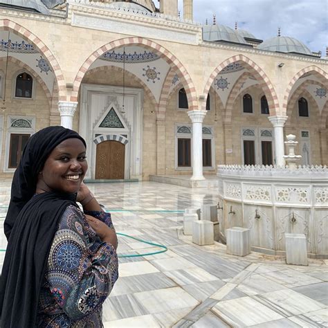 Visiting the Ghana National Mosque - Being Christina Jane