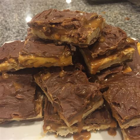 Homemade Snickers Bars - Lisa Annie