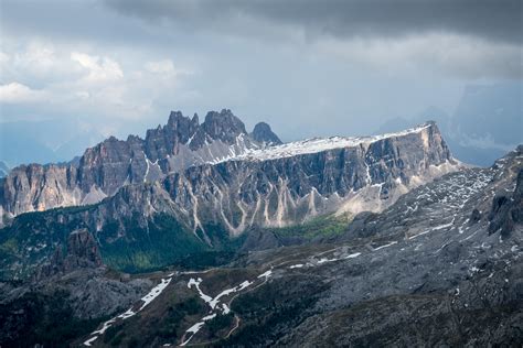 Views of Raw Nature in the Italian Alps [6548x4368] : EarthPorn