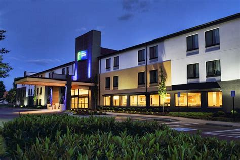 HOLIDAY INN EXPRESS BRENTWOOD SOUTH - FRANKLIN, AN IHG HOTEL $92 ($̶1̶2̶3̶) - Updated 2022 ...