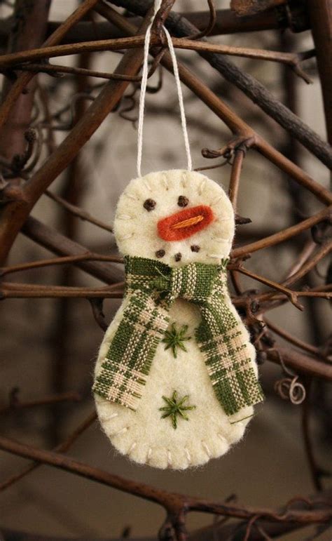 36 Handmade Christmas Ornaments for Home Decorating https://www.possibledecor.com/… | Christmas ...