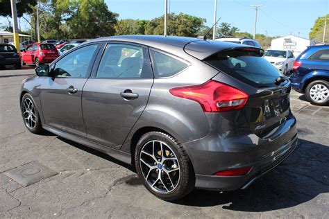 Pre-Owned 2015 Ford Focus SE Hatchback 4 Dr. in Tampa #1947 | Car ...