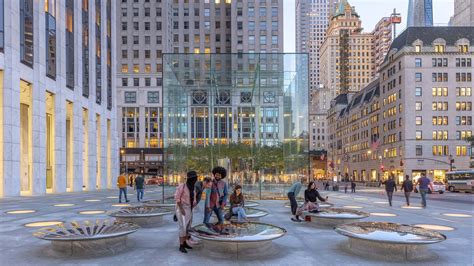 Foster + Partners: Apple Store Fifth Avenue | Sgustok Design