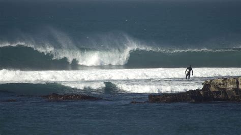 Surfing Breaks in Lahinch, Co. Clare | Lahinch Coast Hotel