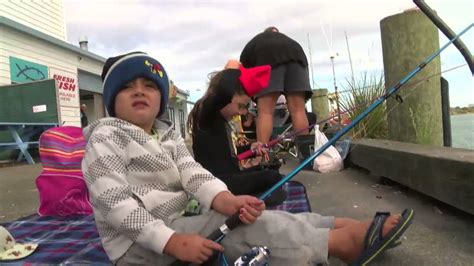 The Variety Bash 2014 - Day 7 Whakatane Fishing Club - YouTube