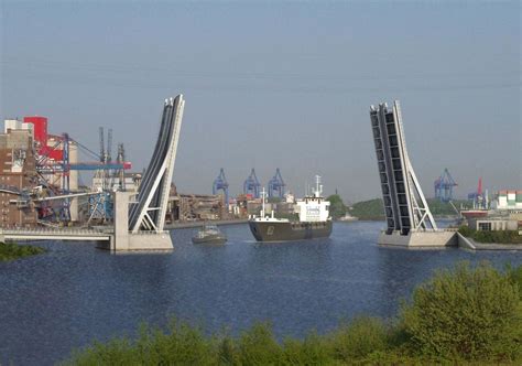 Rethe Bascule Bridge (Hamburg-Wilhelmsburg, 2015) | Structurae