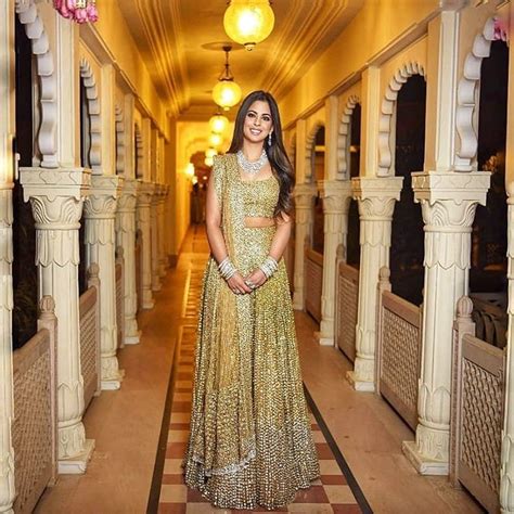 Here's What All Isha Ambani Wore On Her Wedding Functions