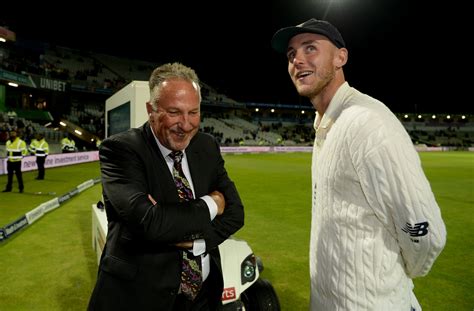 Stuart Broad targets 2019 Ashes after surpassing Sir Ian Botham's record