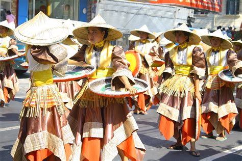 Laoag Pamulinawen Festival - 1 by FatFlower on DeviantArt