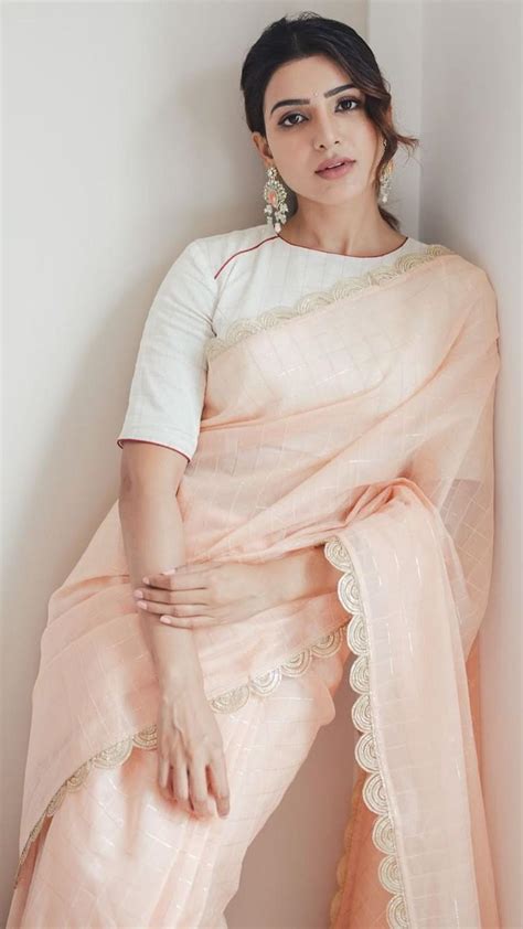 Samantha Akkineni: 10 iconic saree looks - Faaltoo News