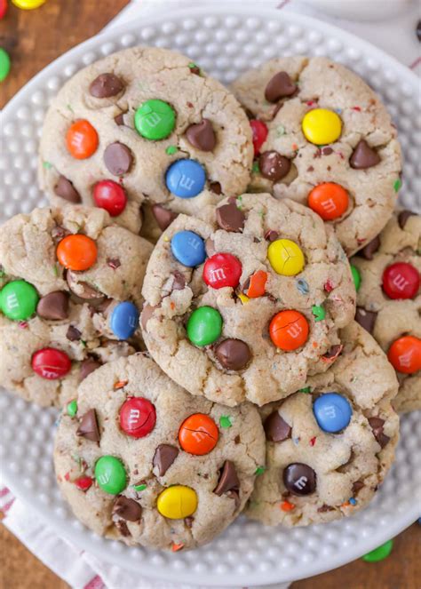 Chocolate Chip M&M Cookies {With Double Chocolate Dhips!} | Lil' Luna