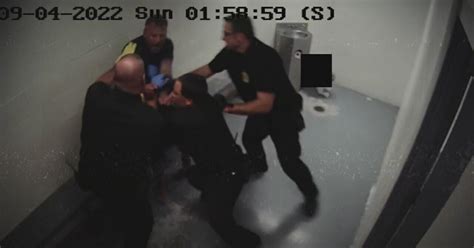 Bullitt County Jail ends use of electric 'taser gloves,' pending policy ...