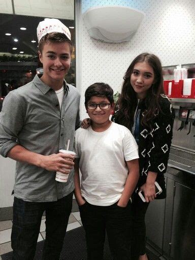 Rowan Blanchard and Peyton Meyer