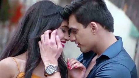 Unseen romantic moments of Kartik-Naira from Yeh Rishta Kya Kehlata Hai ...