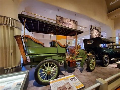 A Simplified Guide to the Henry Ford Museum