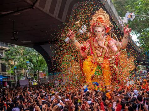 Ganesh Chaturthi: A look at Mumbai's most famous idols this year ...