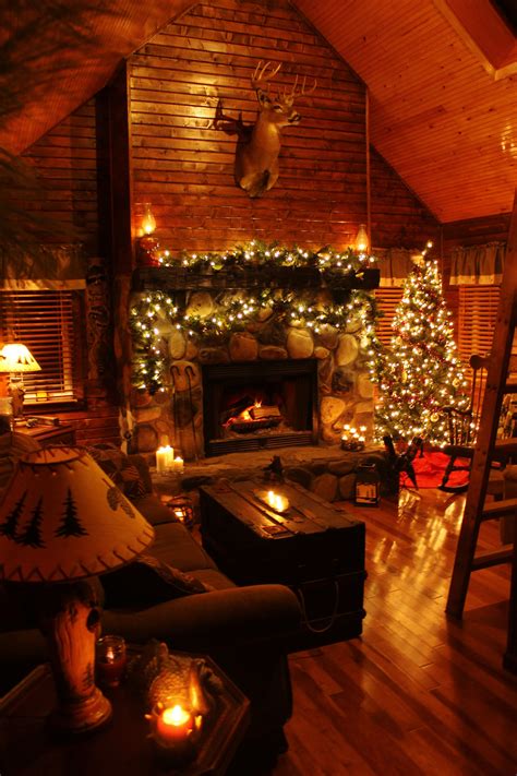 Christmas eve at the cabin | Christmas fireplace, Cabin christmas, Christmas cabin in the woods