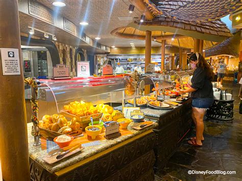 PHOTOS & VIDEOS: Buffets are BACK in Disney World | the disney food blog