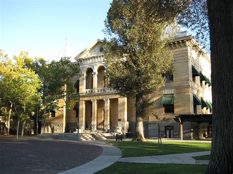 Kings County Courthouse (California) - Wikipedia