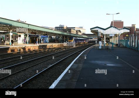 Newport Train Station High Resolution Stock Photography and Images - Alamy