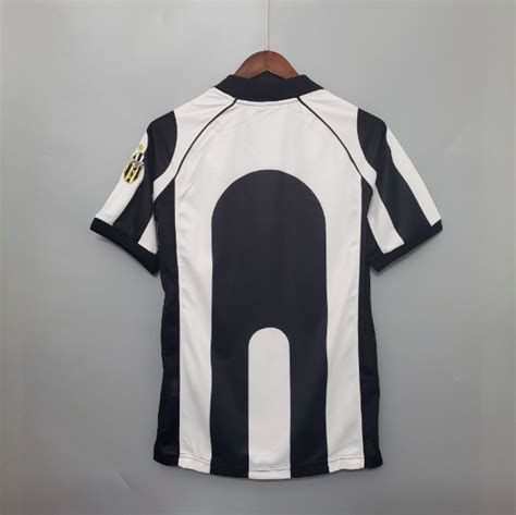 Juventus Home 1997/1998 - The Football Kit Gods