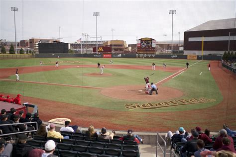 Gopher baseball fall 6-0 to Tommies – The Minnesota Daily