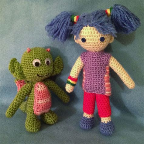 Pin by Katie Moffat on Crafty stuff | Arts and crafts for kids, Handmade toys, Soft dolls