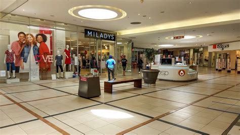 Best 7 things to do in Bayside Mall Cape Town