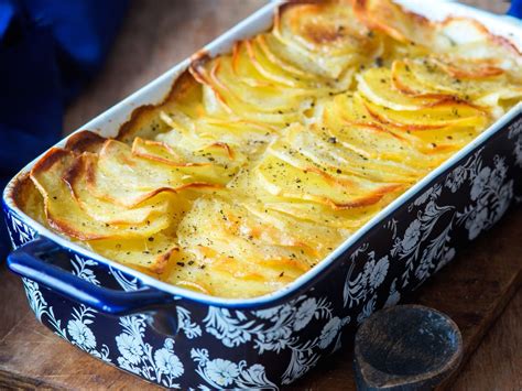 Gratin dauphinois à l'ail : Recette de Gratin dauphinois à l'ail