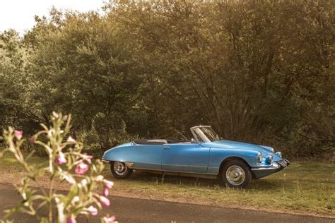 Citroen DS 19 convertible by Chapron : r/classiccars